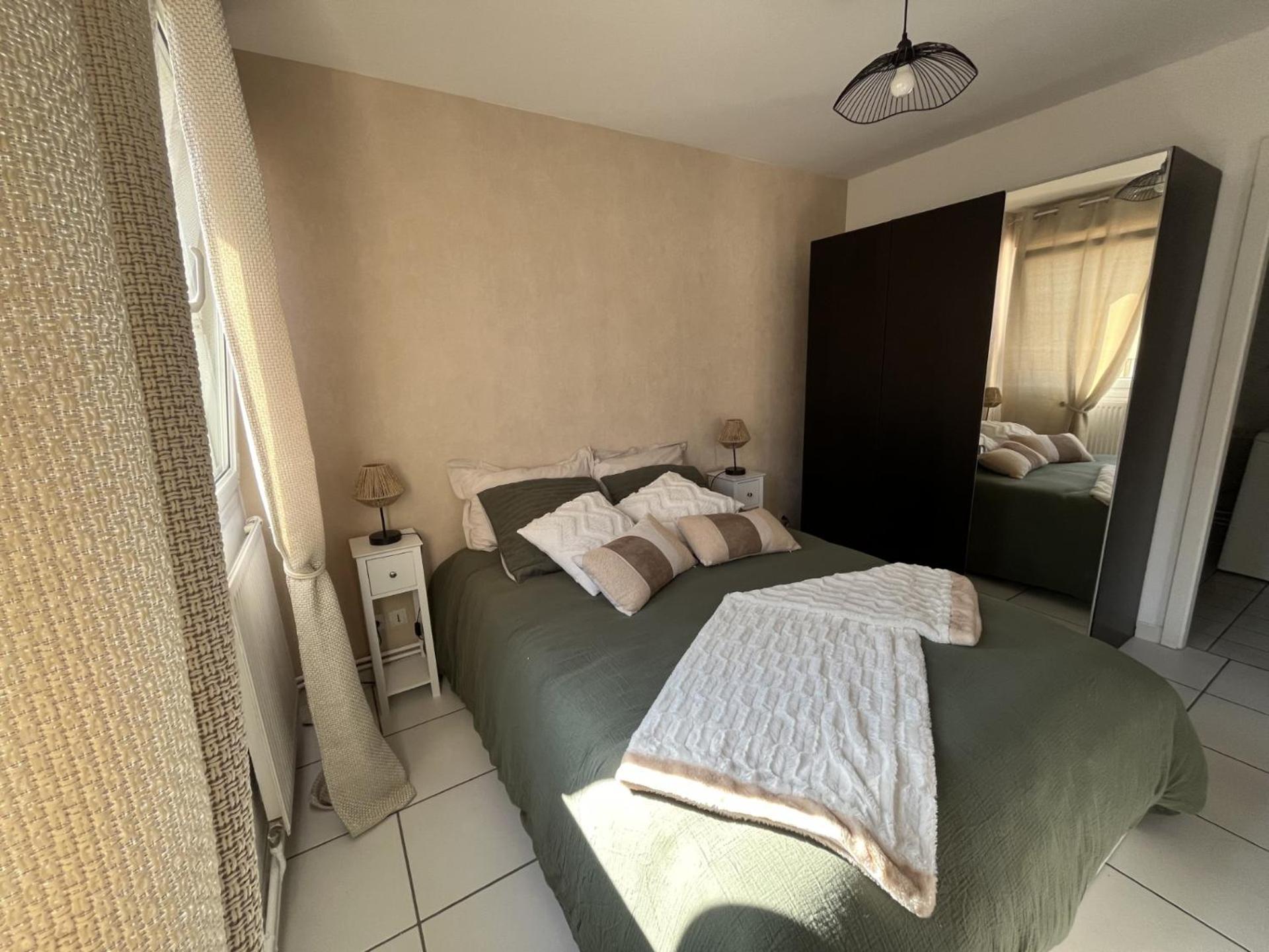 Apartamento Le Marnie Metz Exterior foto